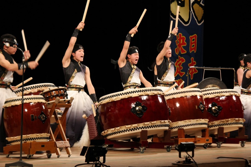 田島太鼓　龍巳会　「白鼓」